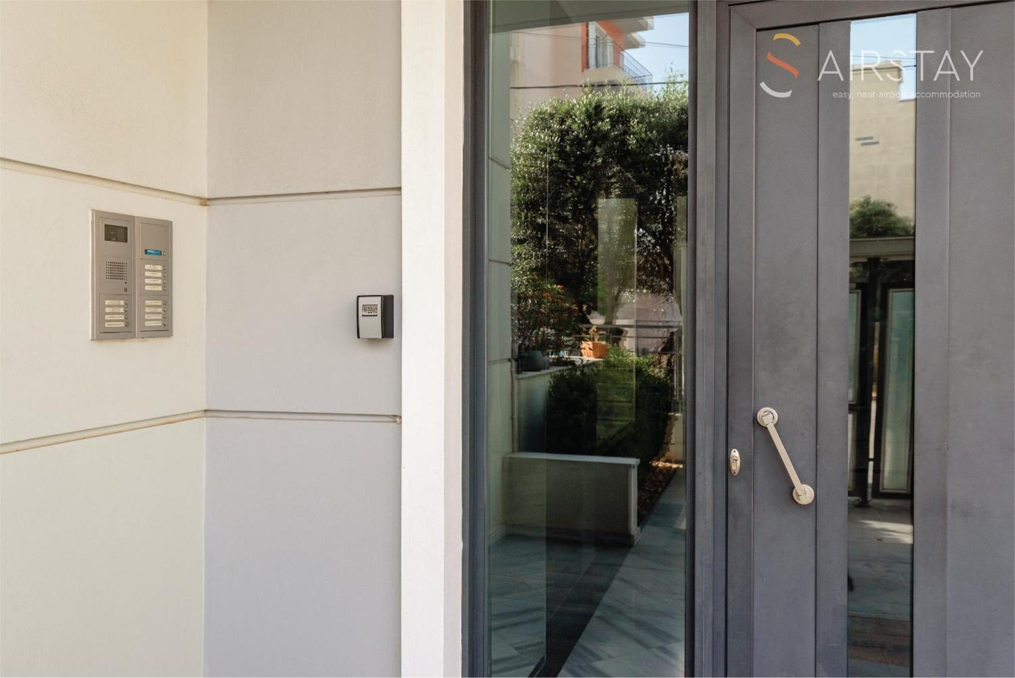 Akali Apartment Airport By Airstay Σπάτα Εξωτερικό φωτογραφία