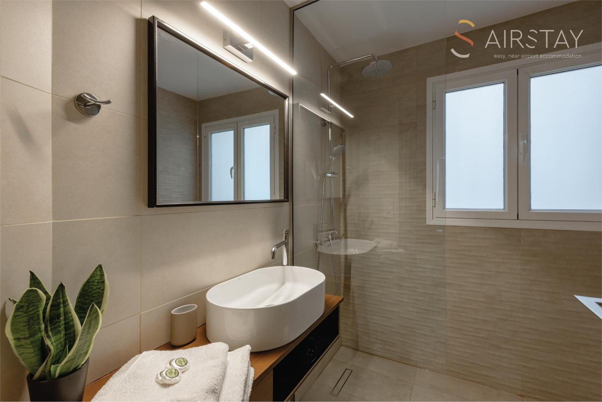 Akali Apartment Airport By Airstay Σπάτα Εξωτερικό φωτογραφία